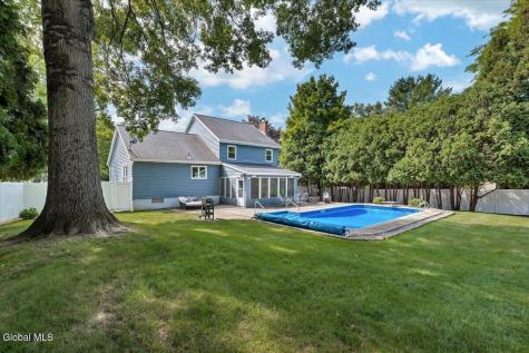 118 Southbury Road Clifton Park NY 12065