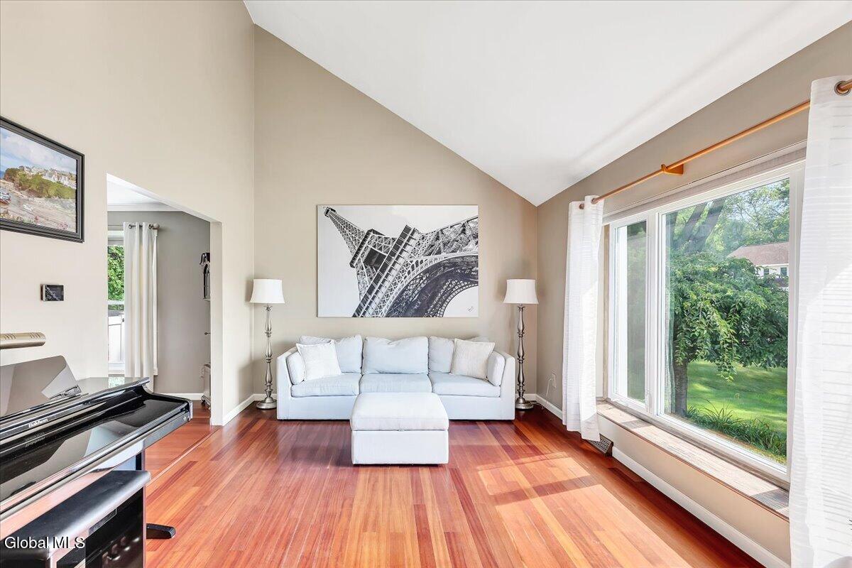 118 Southbury Road Clifton Park NY 12065