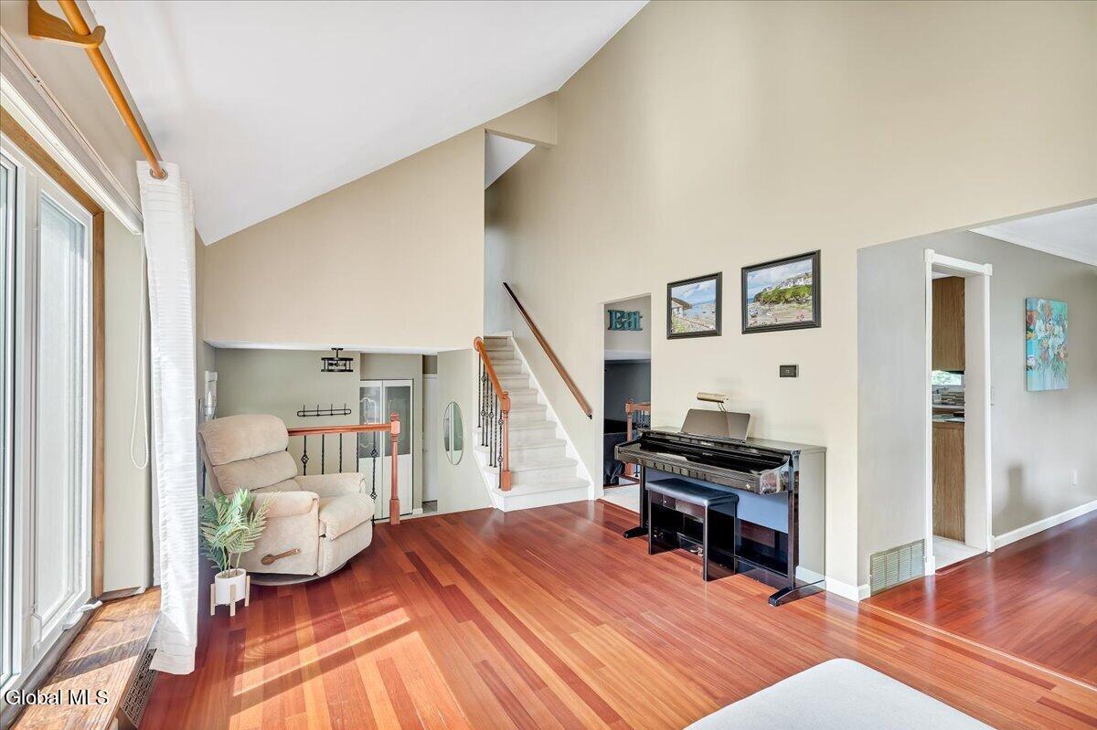 118 Southbury Road Clifton Park NY 12065