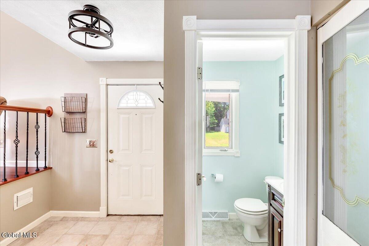 118 Southbury Road Clifton Park NY 12065