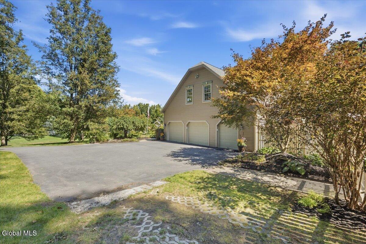 7 Little Drive Malta NY 12020
