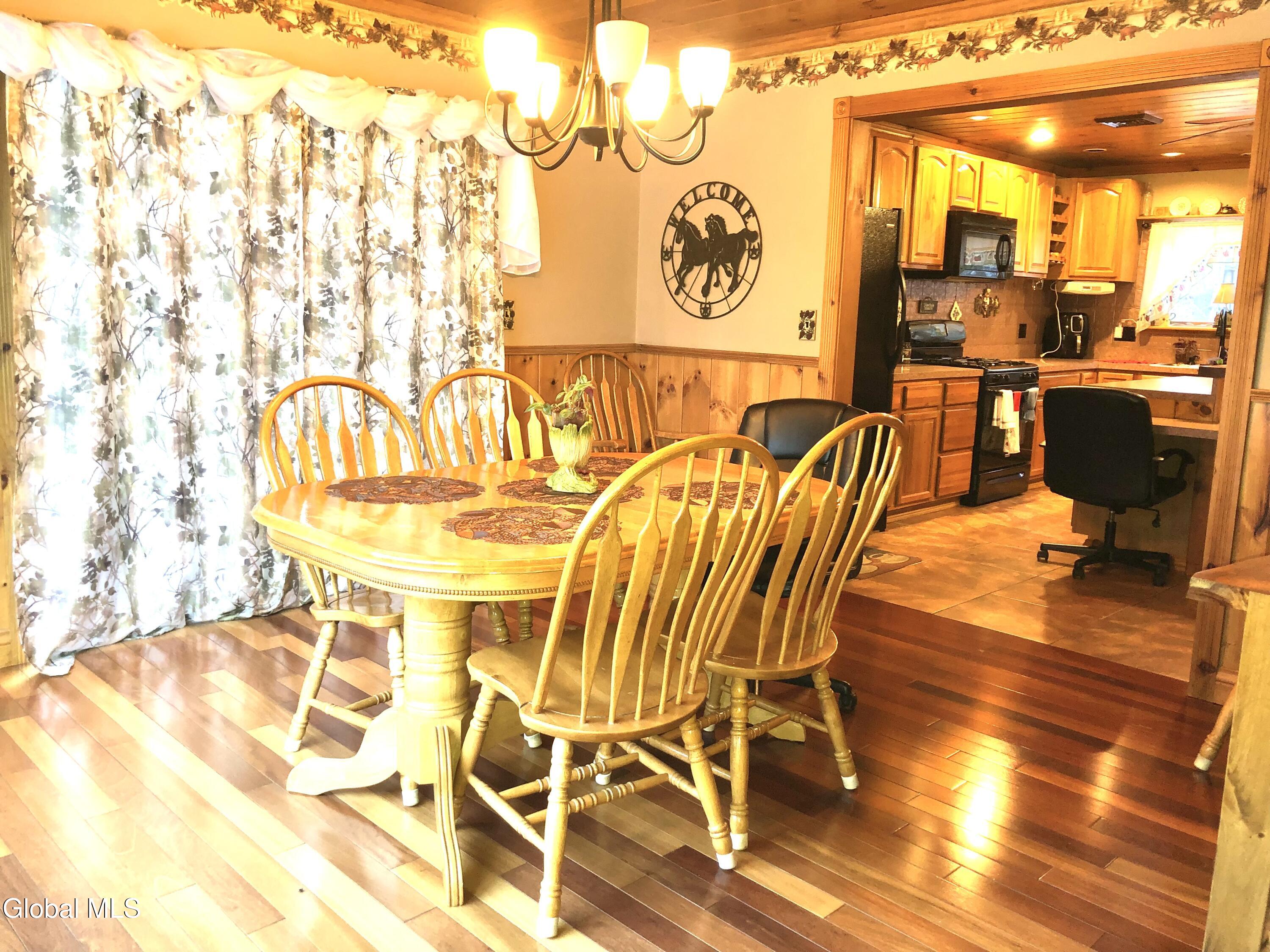 2842 Plank Road Mineville NY 12956