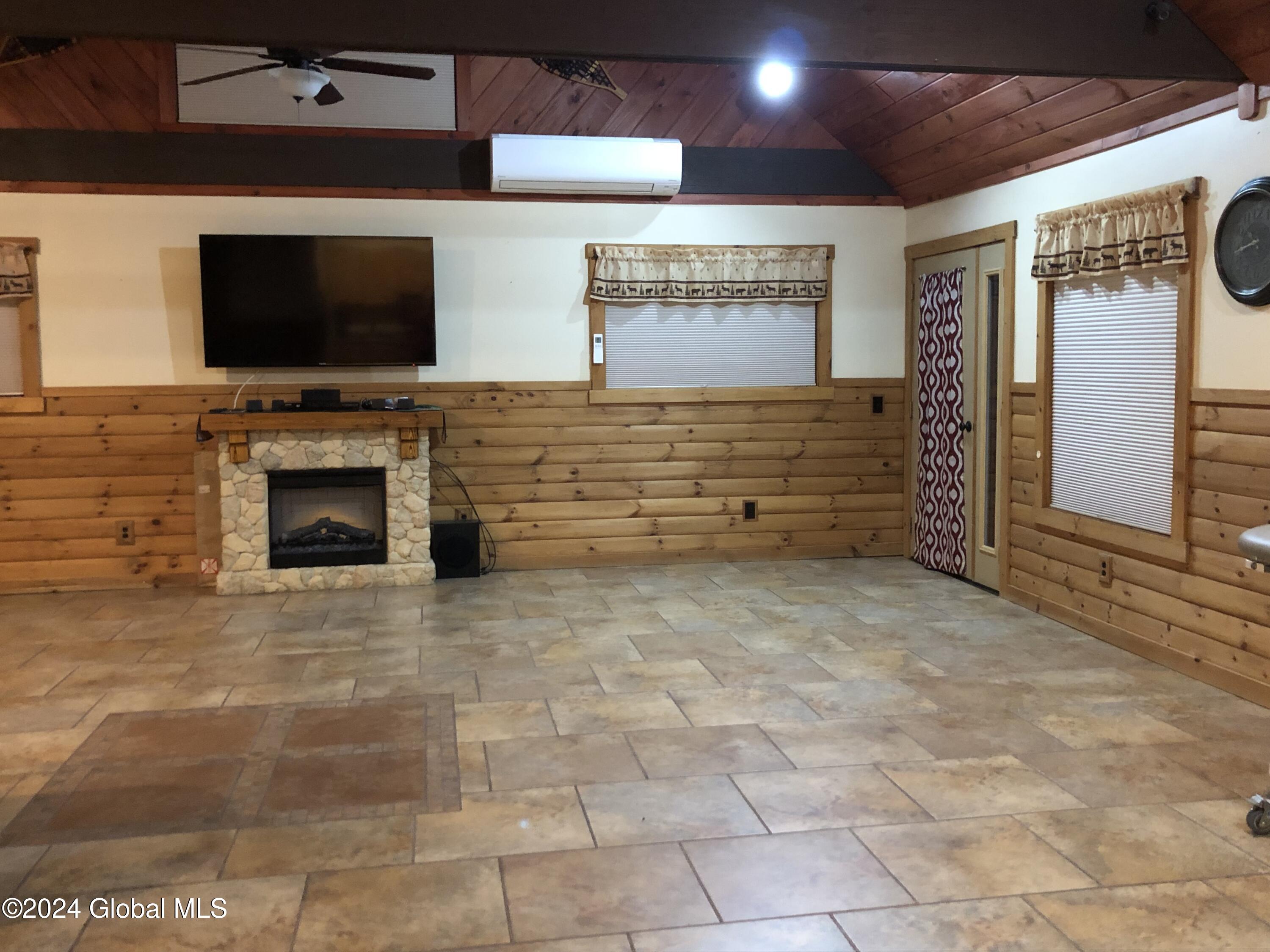 2842 Plank Road Mineville NY 12956