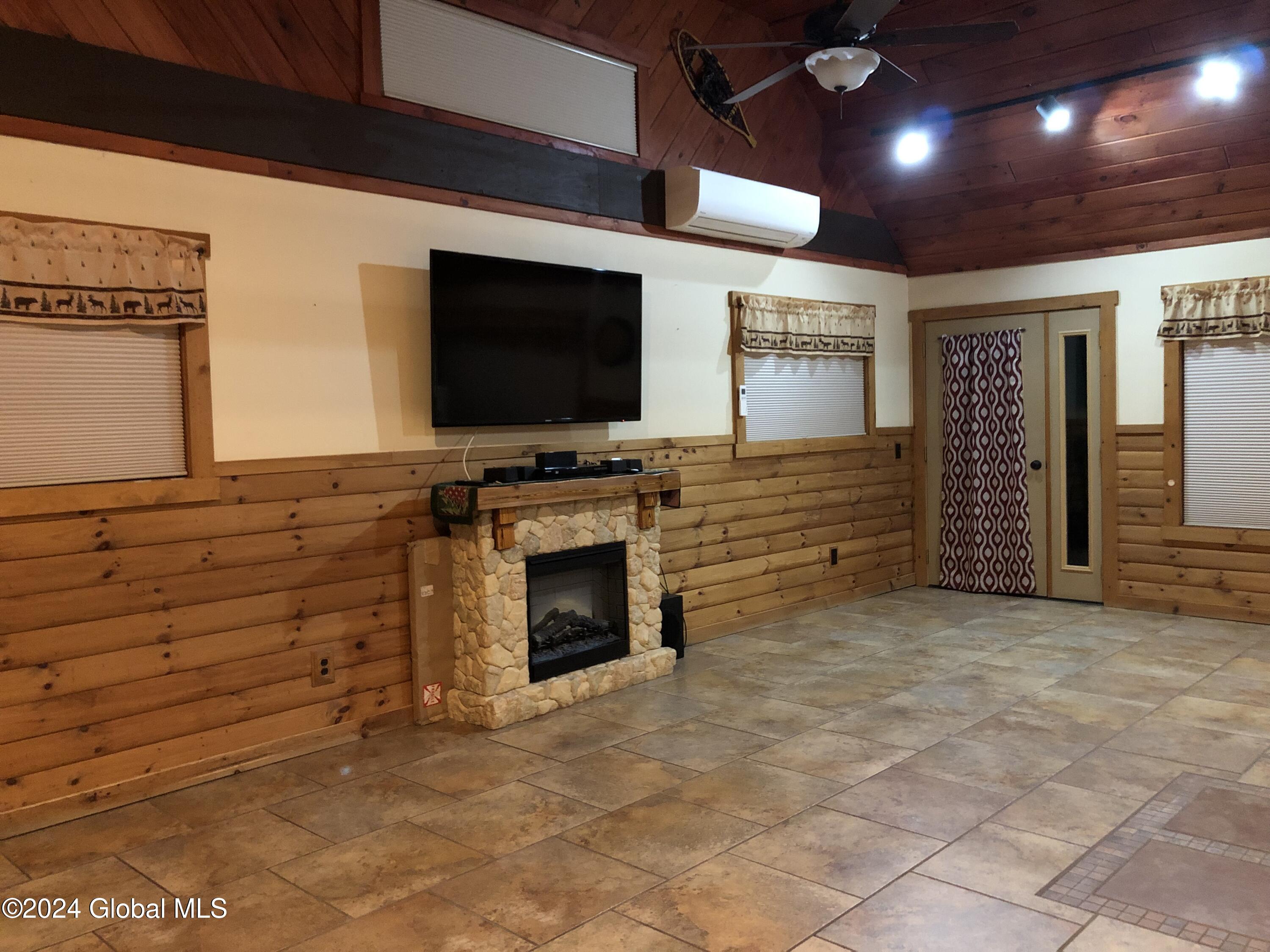 2842 Plank Road Mineville NY 12956
