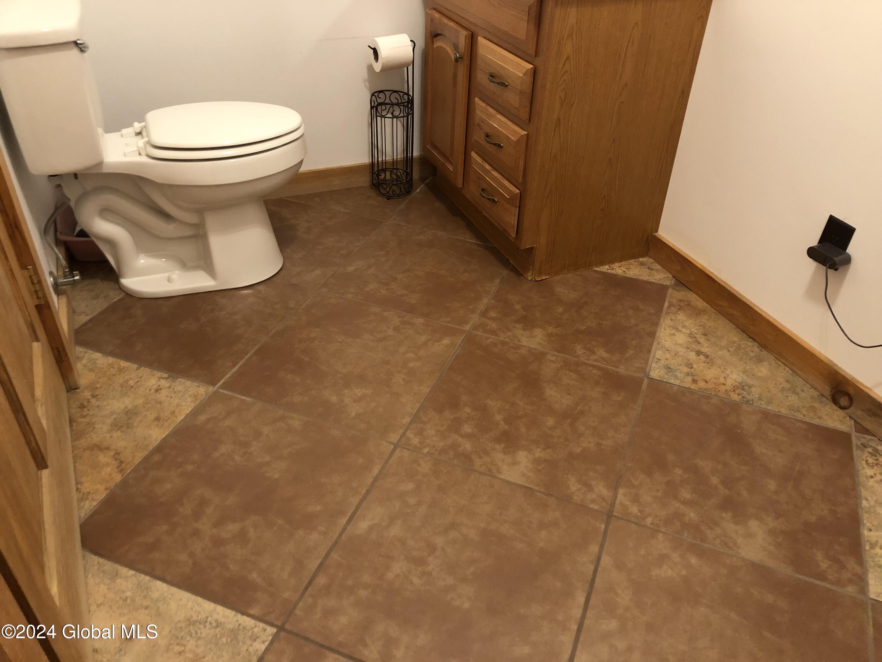 2842 Plank Road Mineville NY 12956