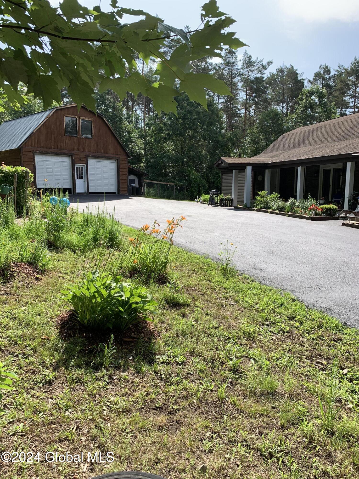2842 Plank Road Mineville NY 12956