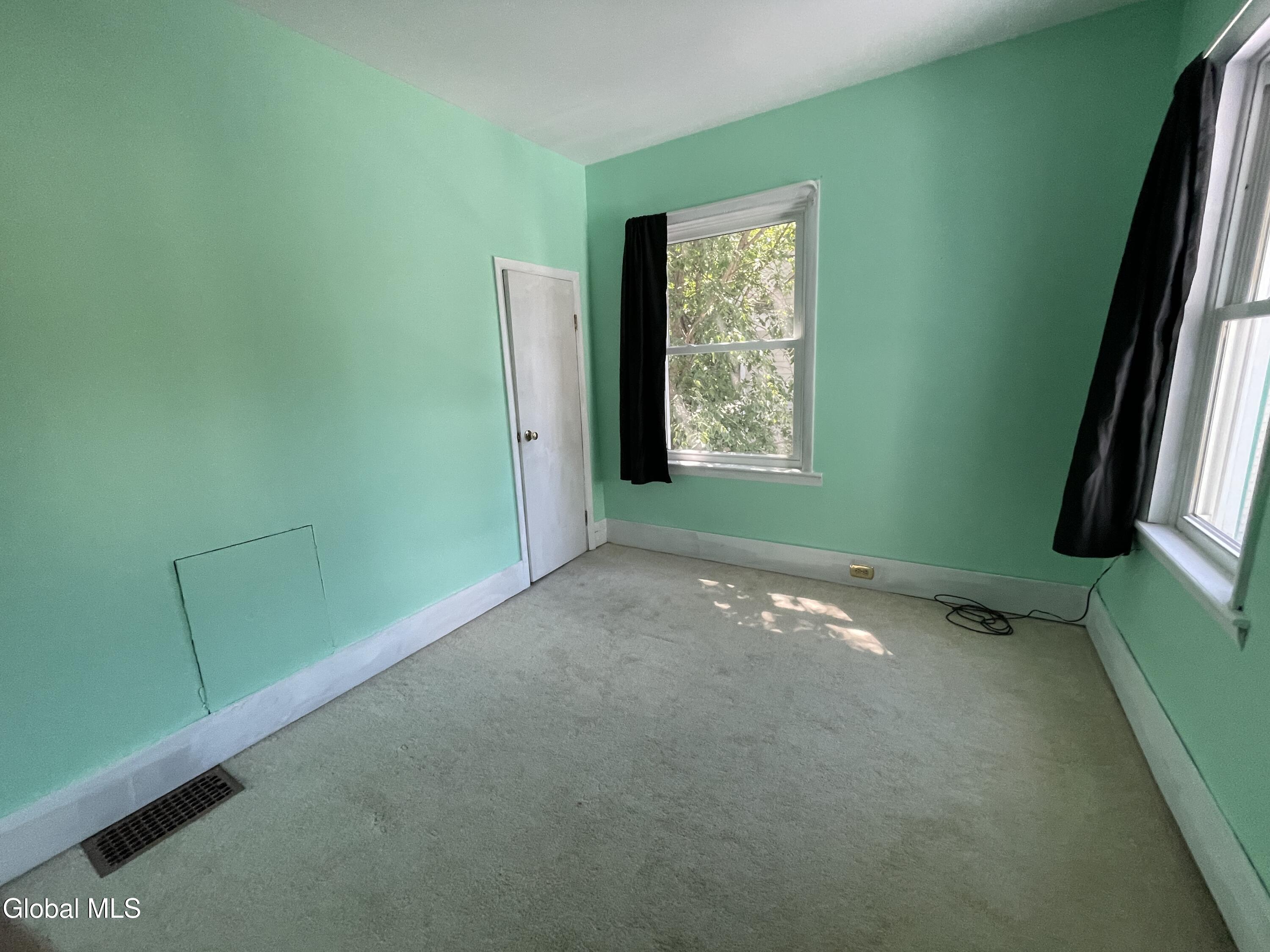 9 Kenworthy Avenue Glens Falls NY 12801