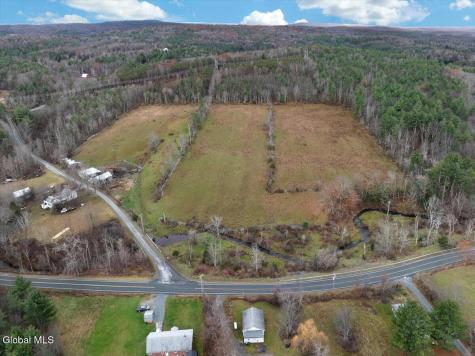 498 Hoags Corners Road Nassau NY 12123