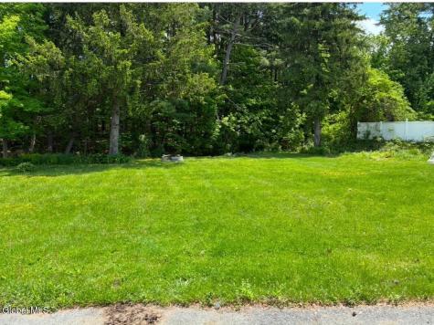 1996 Helderberg Avenue Schenectady NY 12306