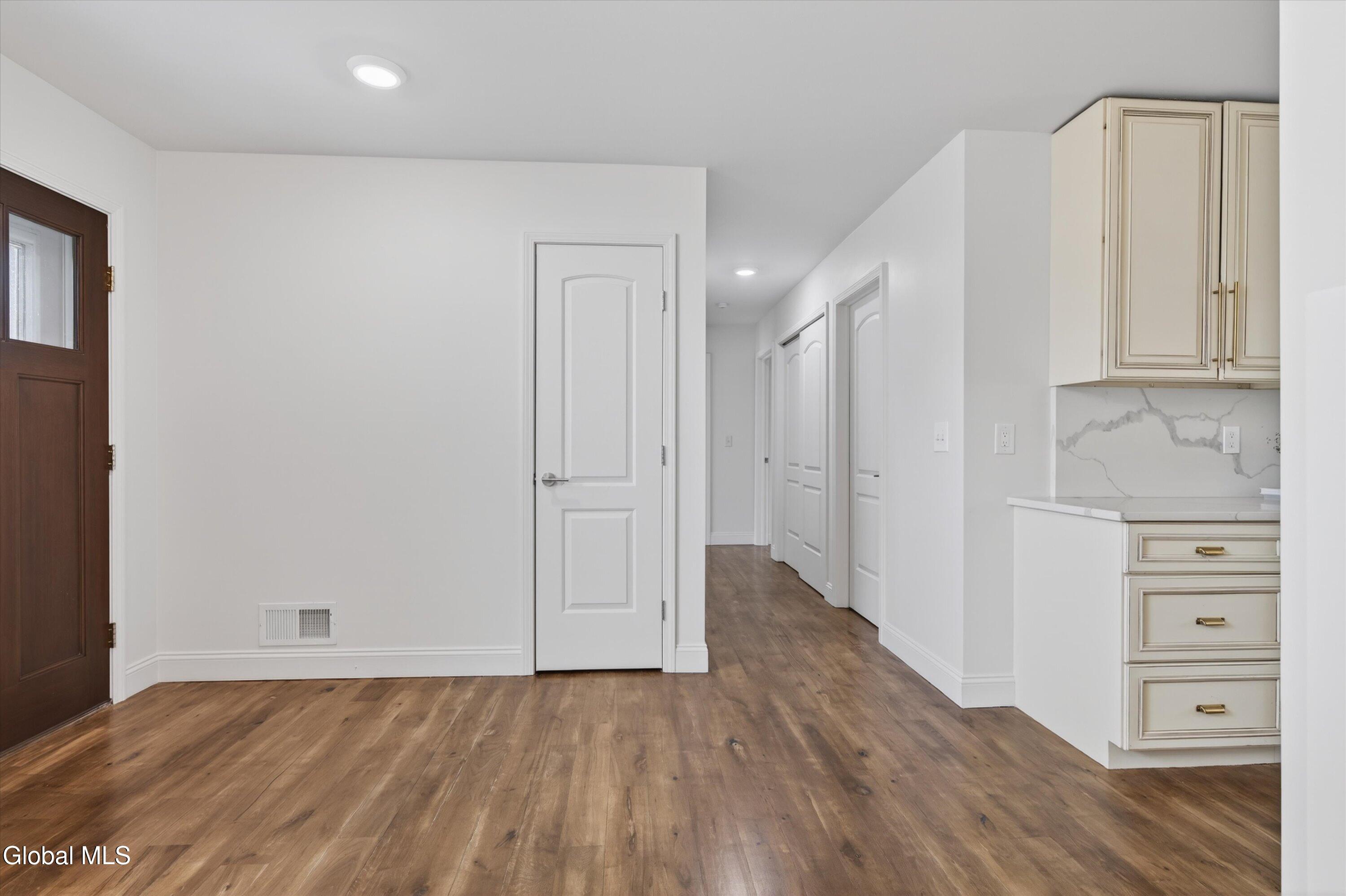 139 Cross Street Yorkville NY 13495