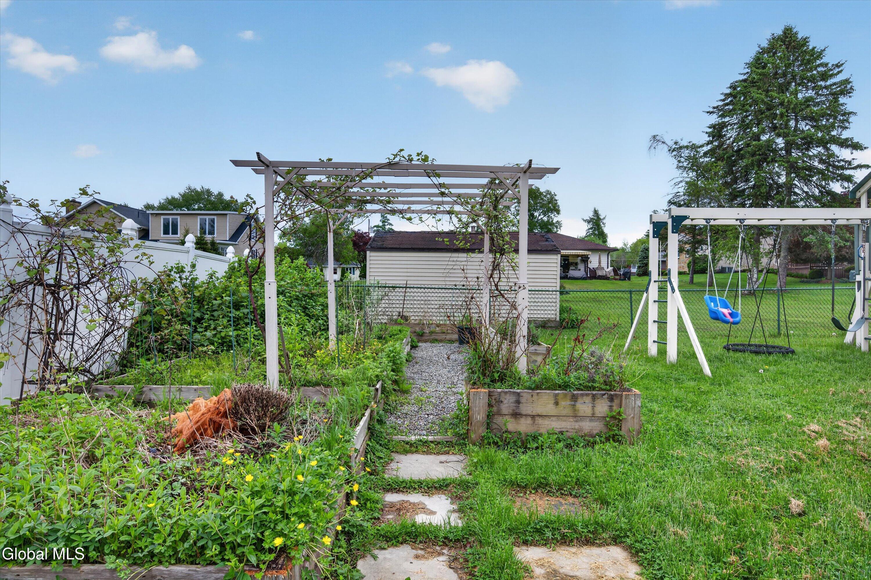 139 Cross Street Yorkville NY 13495