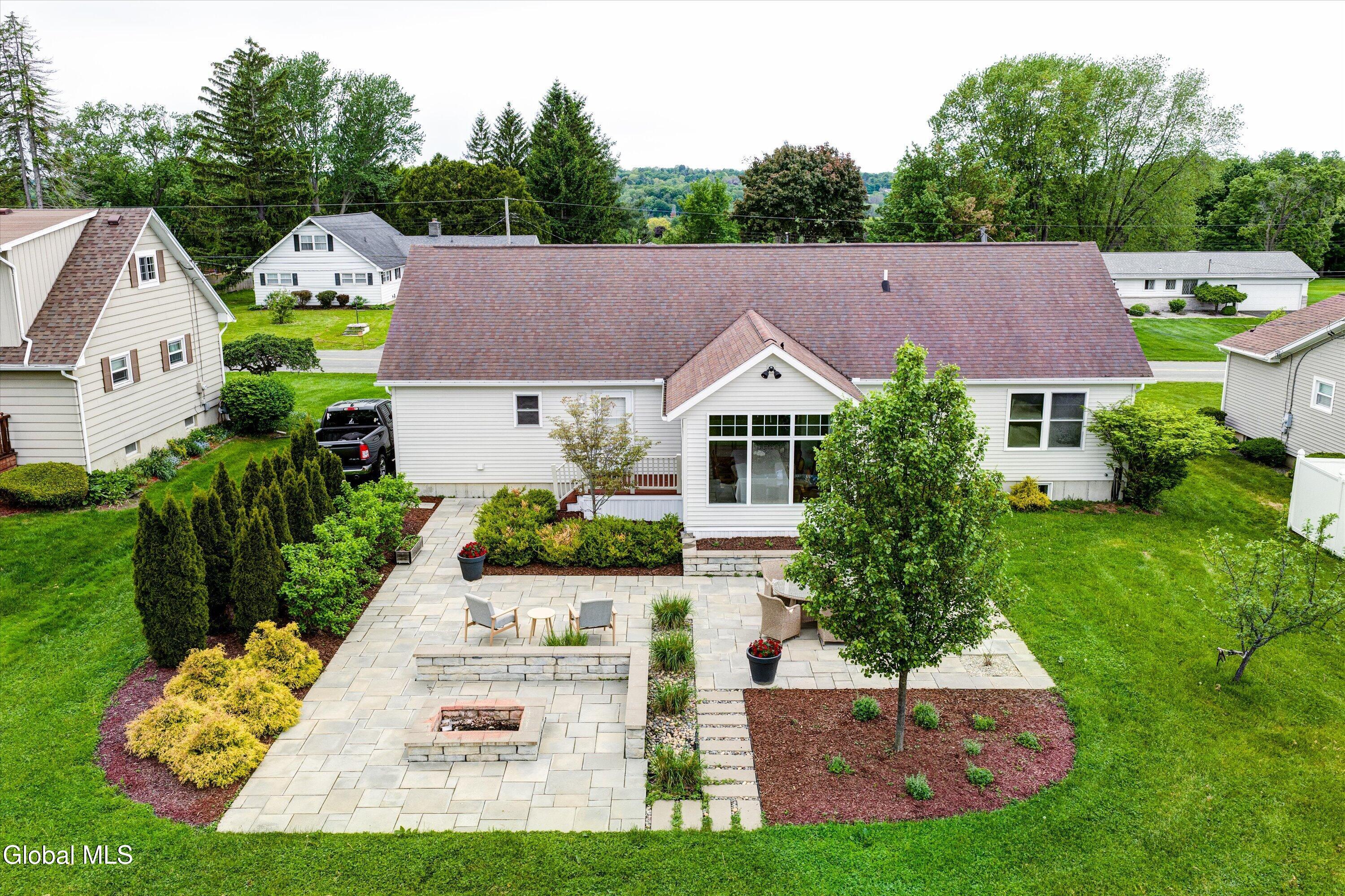 139 Cross Street Yorkville NY 13495