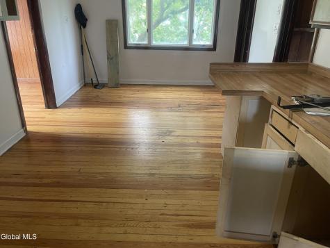 16 Locust Avenue Amsterdam NY 12010