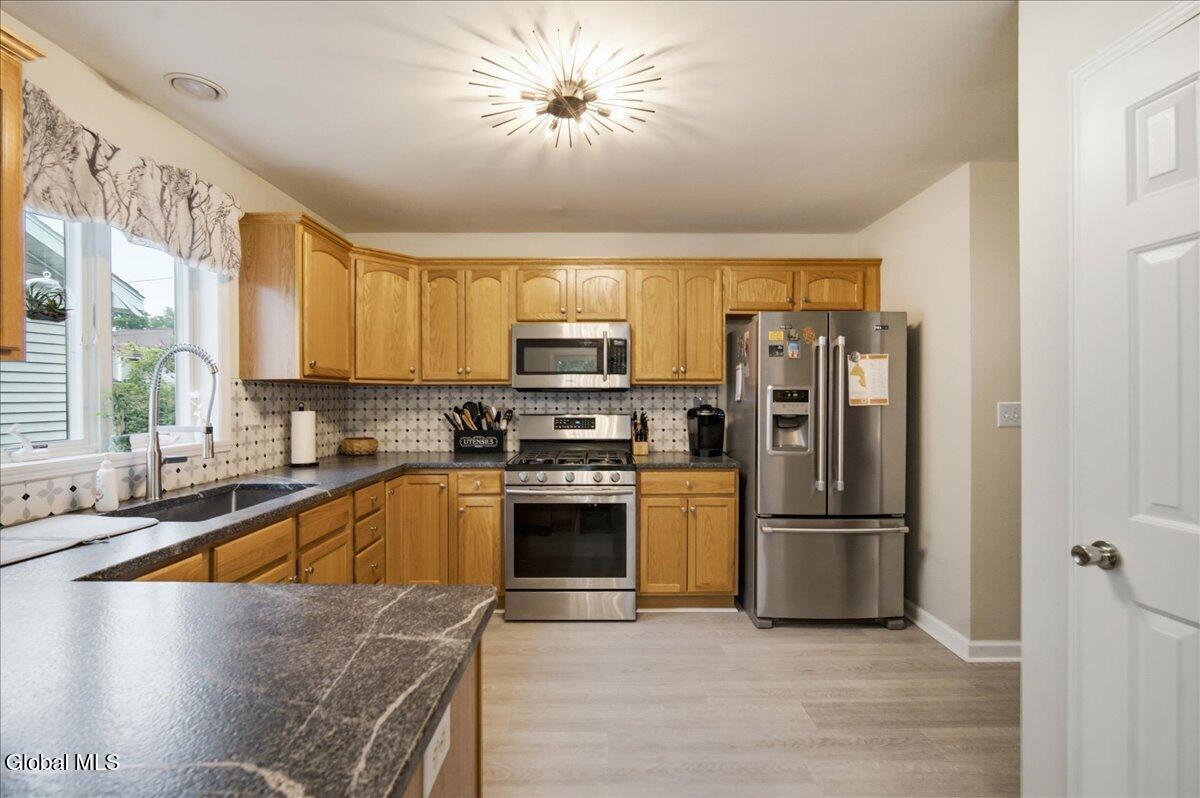 2411 Golf Avenue Schenectady NY 12309