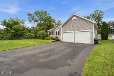 2411 Golf Avenue Schenectady NY 12309