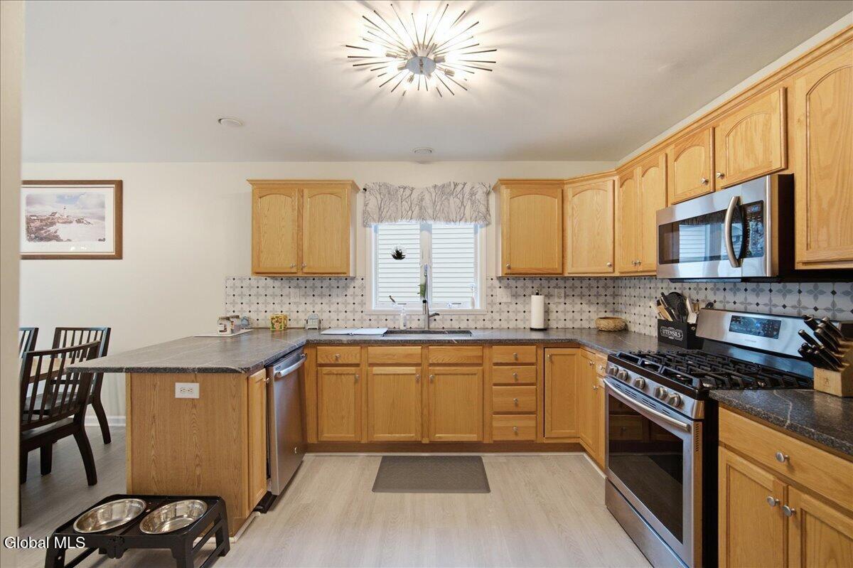 2411 Golf Avenue Schenectady NY 12309