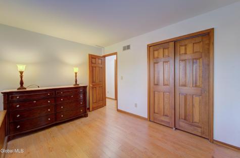 6 Crown Point Ballston Lake NY 12019