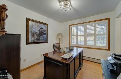 6 Crown Point Ballston Lake NY 12019