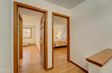 6 Crown Point Ballston Lake NY 12019