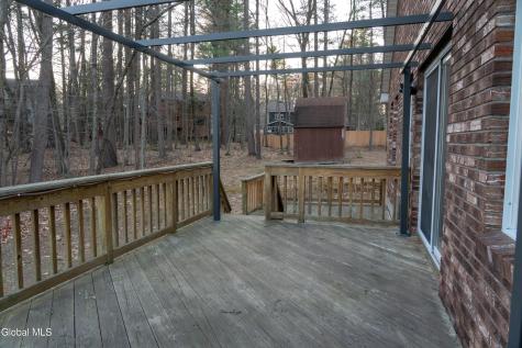 6 Crown Point Ballston Lake NY 12019