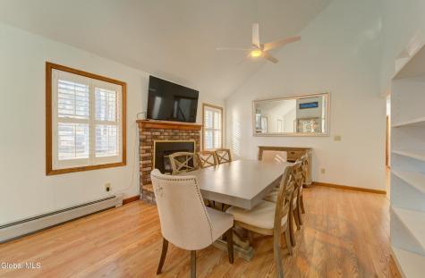 6 Crown Point Ballston Lake NY 12019