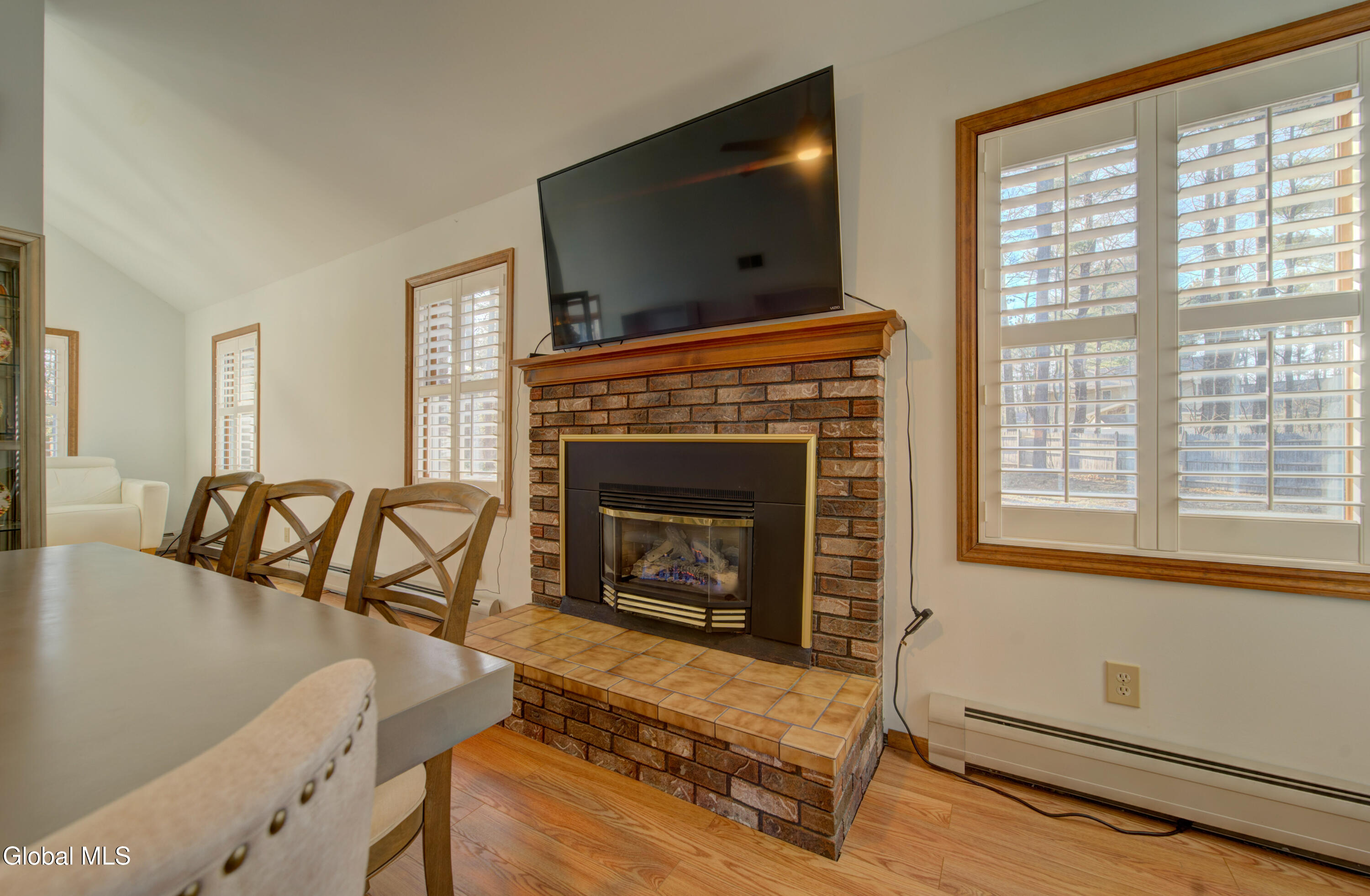 6 Crown Point Ballston Lake NY 12019