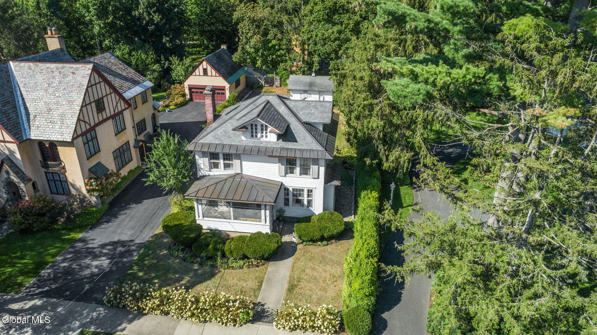 39 Fifth Avenue Saratoga Springs NY 12866