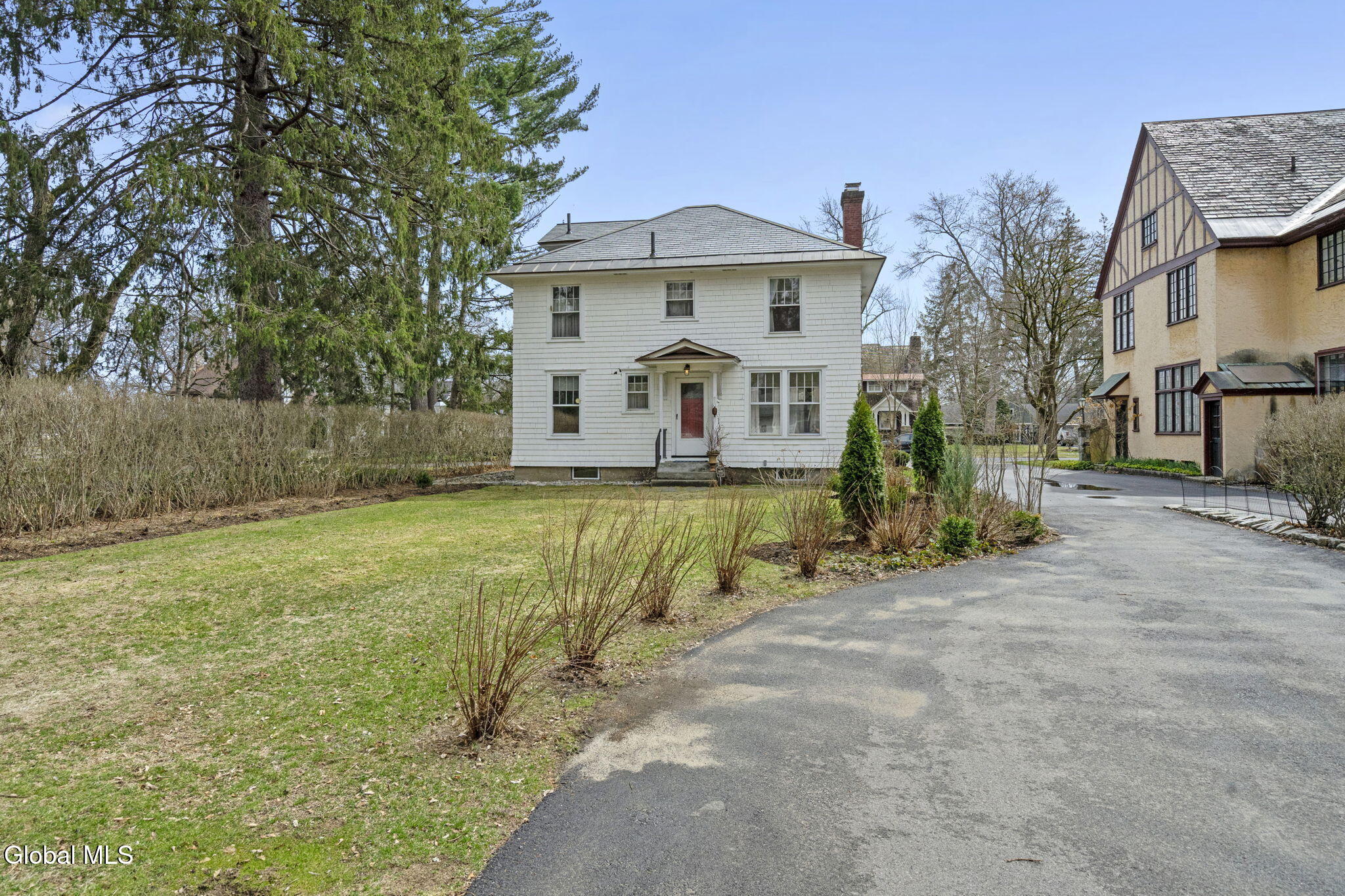 39 Fifth Avenue Saratoga Springs NY 12866