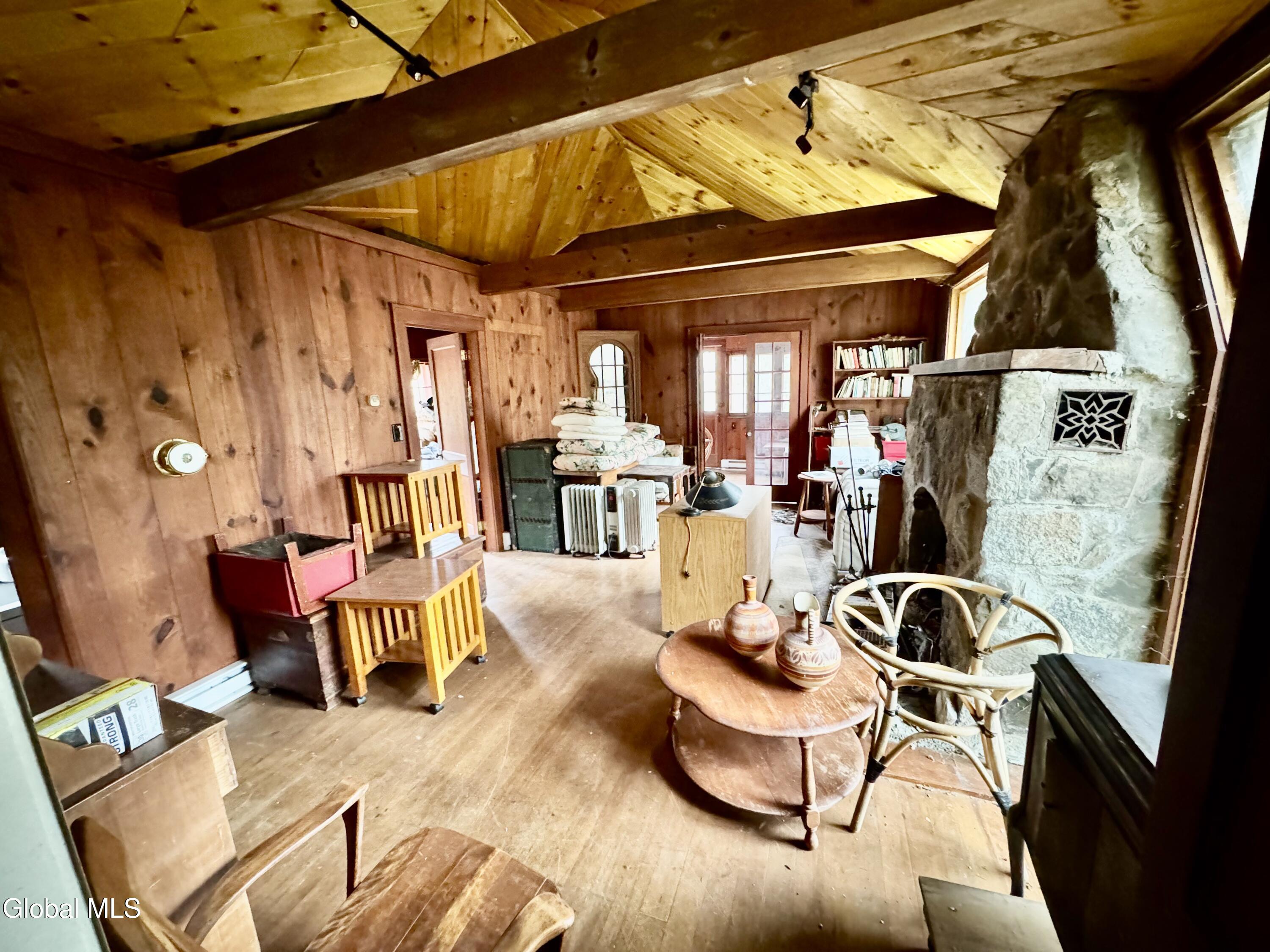 40 Pine Trail Sand Lake NY 12153