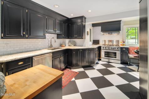 1630 New Scotland Road Slingerlands NY 12159