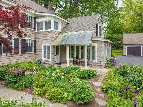 1630 New Scotland Road Slingerlands NY 12159
