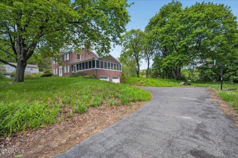6 Cherrywood Terrace Latham NY 12110