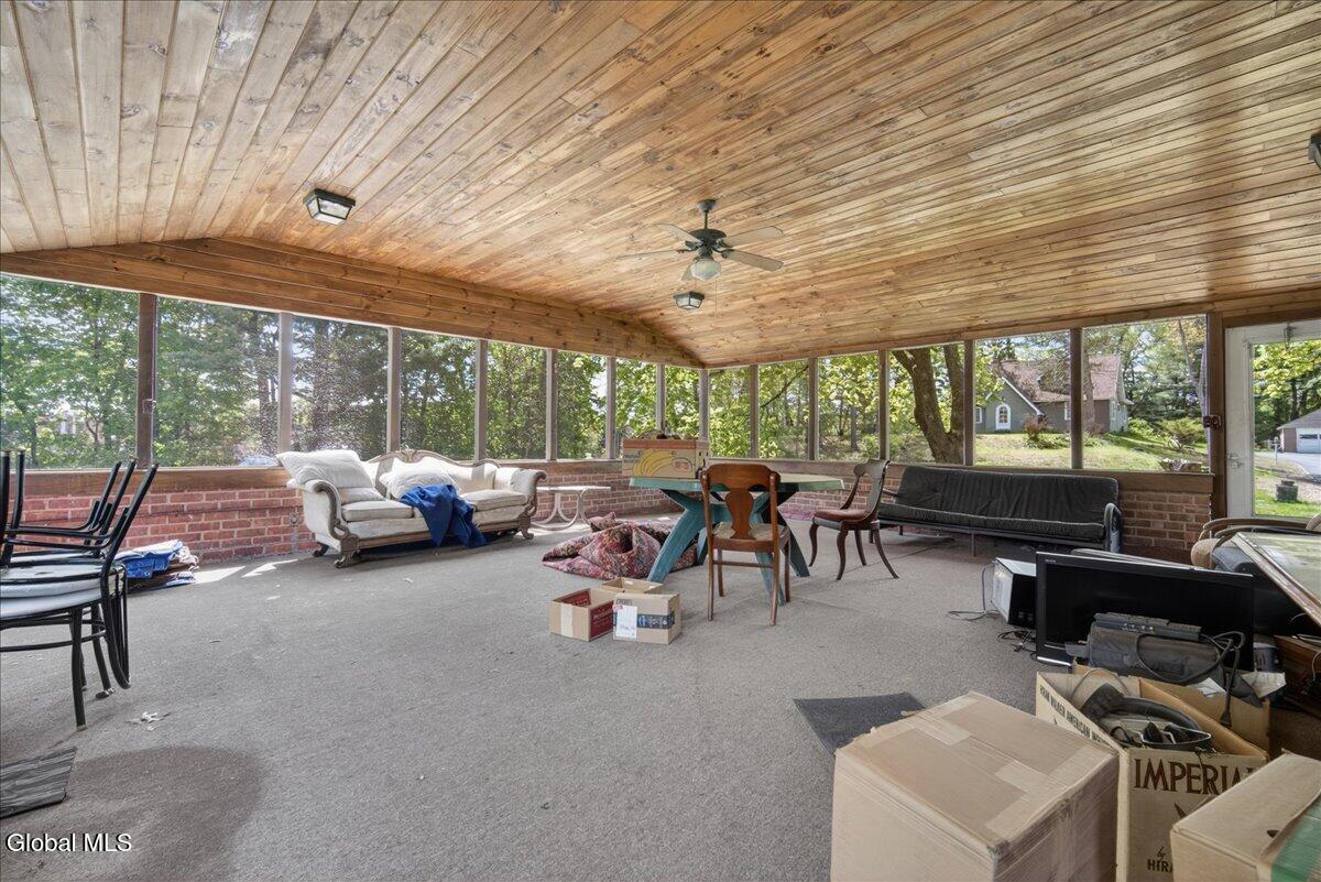 6 Cherrywood Terrace Latham NY 12110