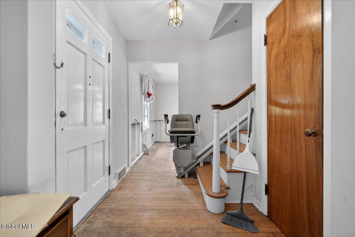 6 Cherrywood Terrace Latham NY 12110