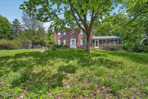 6 Cherrywood Terrace Latham NY 12110