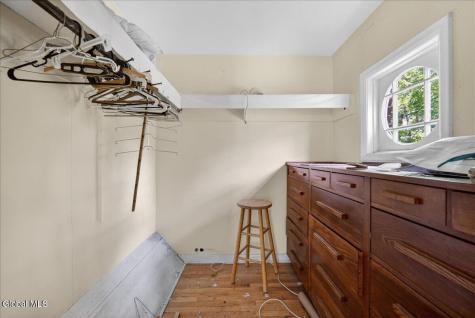 6 Cherrywood Terrace Latham NY 12110