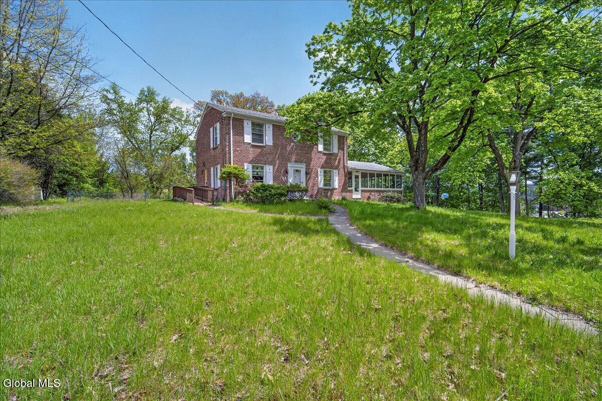 6 Cherrywood Terrace Latham NY 12110