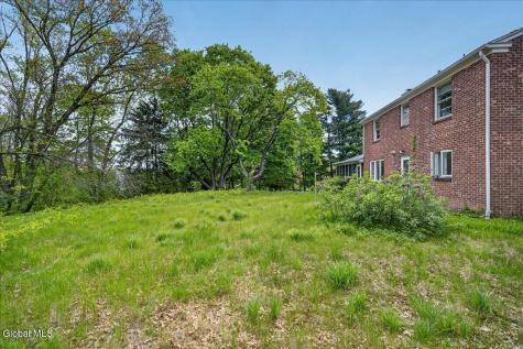6 Cherrywood Terrace Latham NY 12110