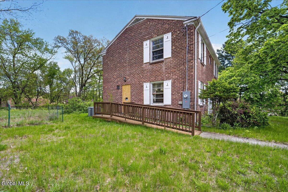 6 Cherrywood Terrace Latham NY 12110