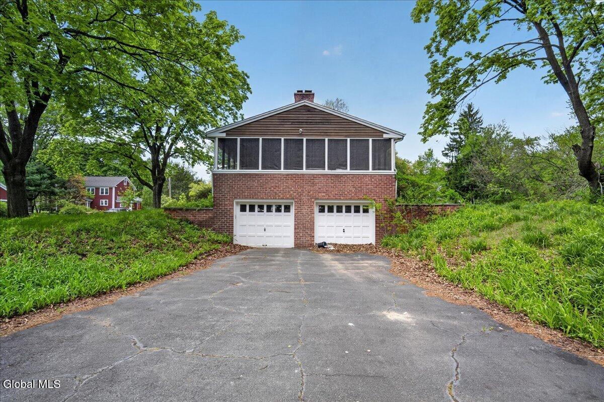 6 Cherrywood Terrace Latham NY 12110