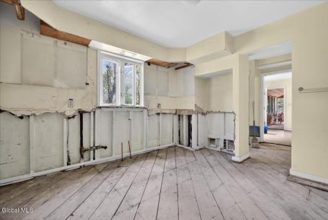 6 Cherrywood Terrace Latham NY 12110