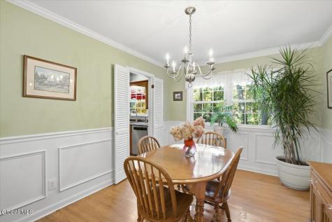 8 Bonnie Drive Guilderland NY 12084