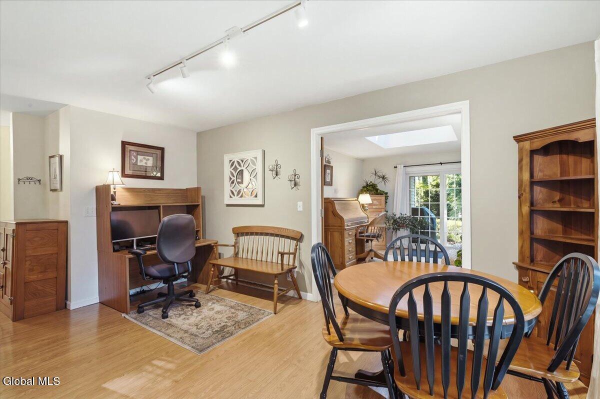 8 Bonnie Drive Guilderland NY 12084