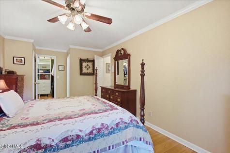 8 Bonnie Drive Guilderland NY 12084