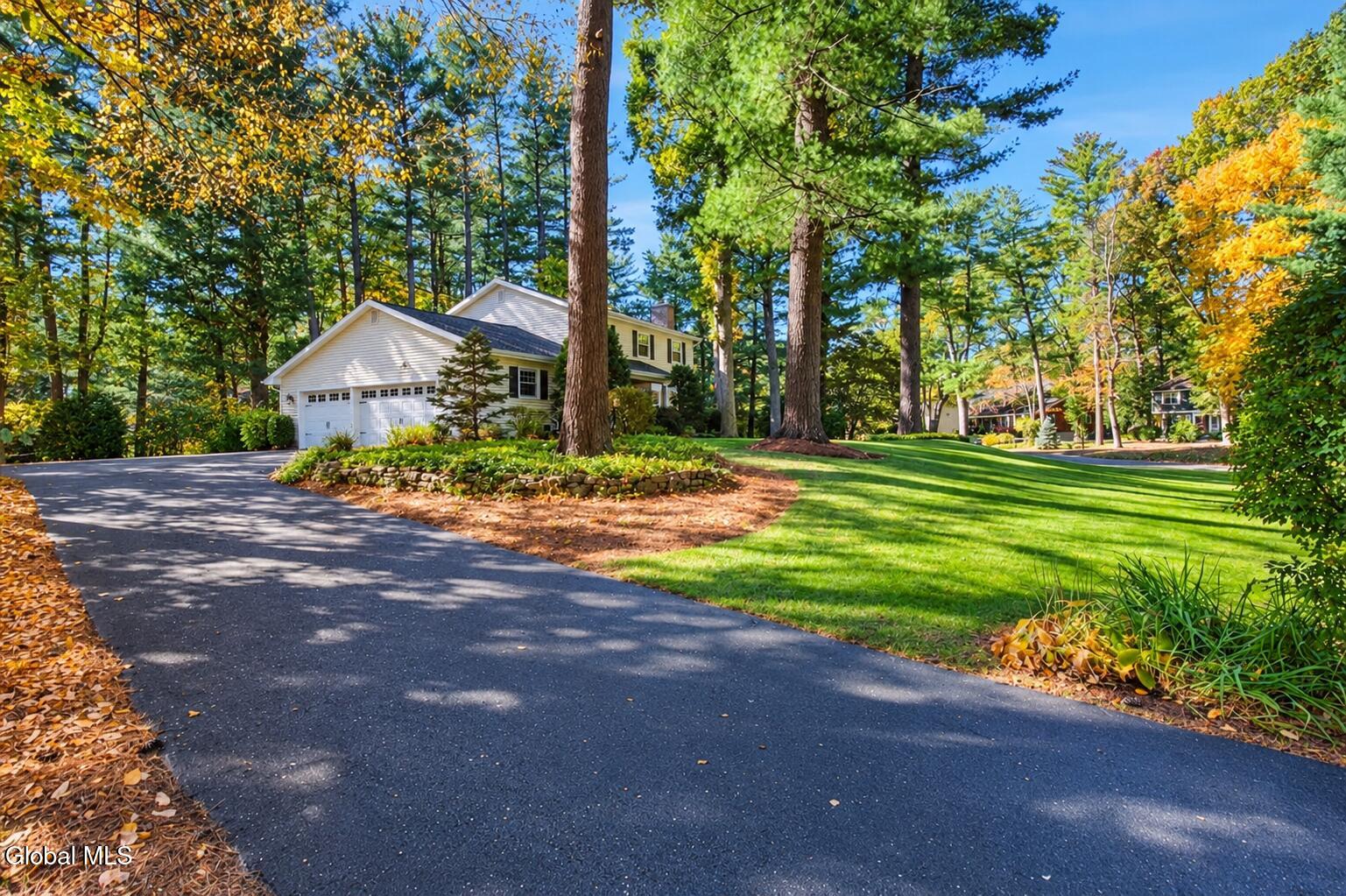 8 Bonnie Drive Guilderland NY 12084