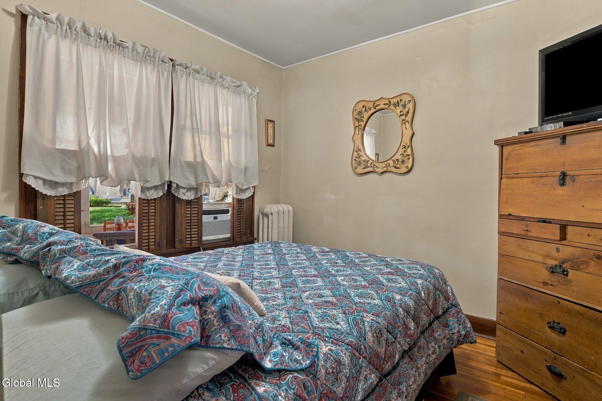 1084 Palmer Avenue Niskayuna NY 12309