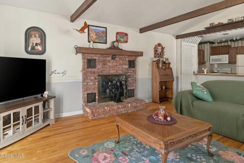 1084 Palmer Avenue Niskayuna NY 12309