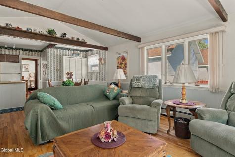 1084 Palmer Avenue Niskayuna NY 12309