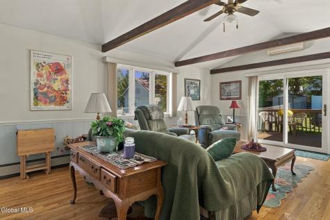 1084 Palmer Avenue Niskayuna NY 12309