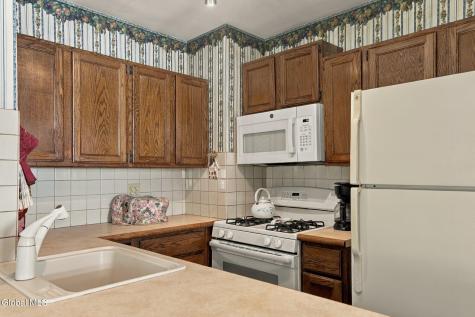 1084 Palmer Avenue Niskayuna NY 12309